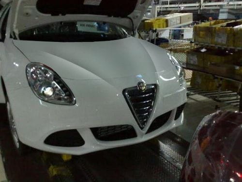 Alfa Romeo Milano, revelado al completo