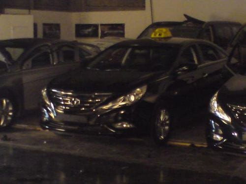 Hyundai Sonata, cazado al descubierto