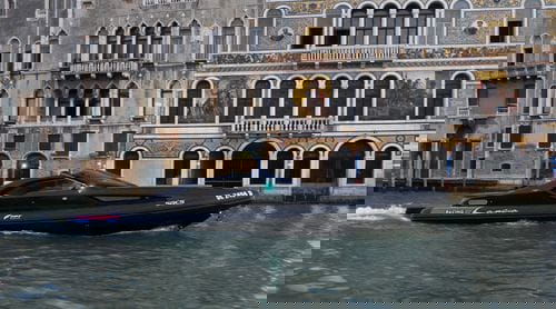 Lancia di Lancia, Venecia y Catrinel Menghia