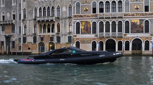 Lancia di Lancia, Venecia y Catrinel Menghia