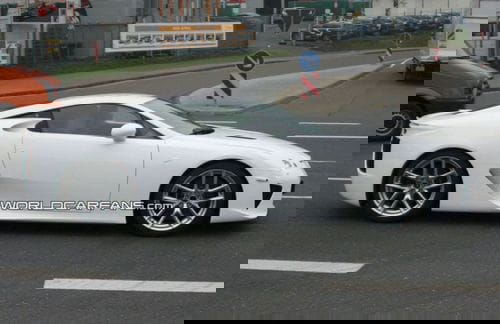 Lexus LF-A, el modelo de producción al desnudo