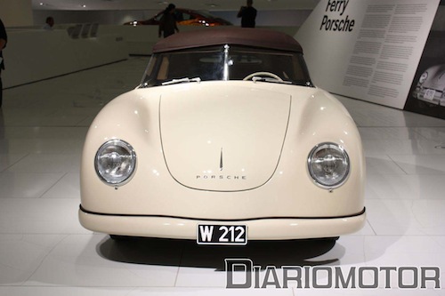 Exposición 100 Años de Ferry Porsche en el Porsche Museum de Stuttgart: 356/2 Gmünd Cabriolet