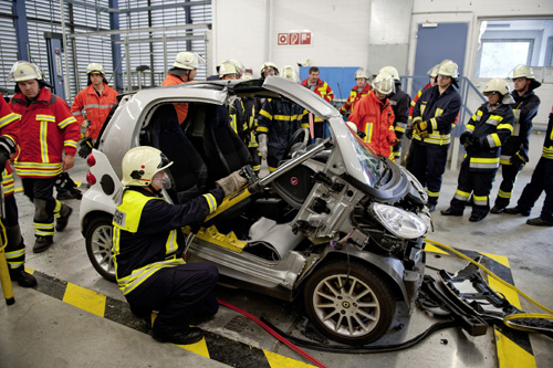 Cursos de rescate accidentes Daimler