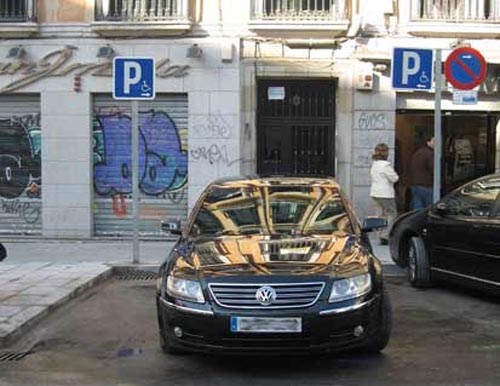 Políticos españoles y sus coches