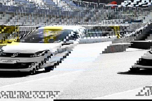 Volkswagen Golf GTI contra Volkswagen Scirocco 2.0 TSI, pelea entre hermanos (III)