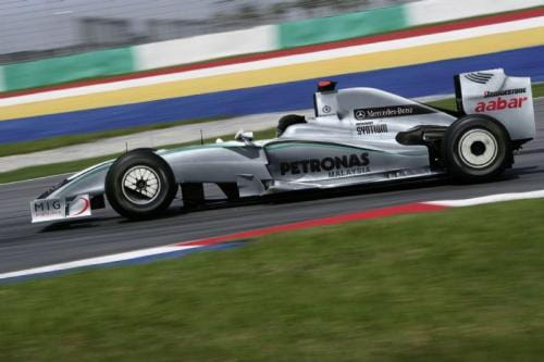 Michael Schumacher vuelve a la F1 como piloto de Mercedes Grand Prix