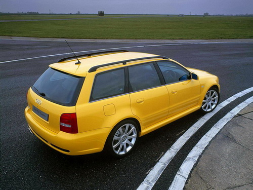 Audi RS4 Avant 2000