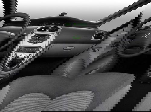 Monovolumenes compactos amplios y manejables