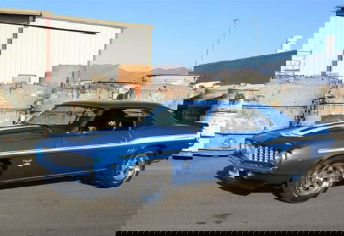 En tres años destroza diez coches exóticos