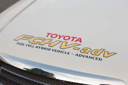 Toyota prueba coches de hidrógeno