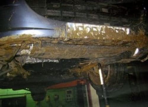 El alcalde de Pola de Siero destroza su coche oficial, triplica la tasa de alcoholemia