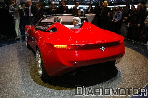 Alfa Romeo 2uettottanta en Ginebra, elegancia y diseño