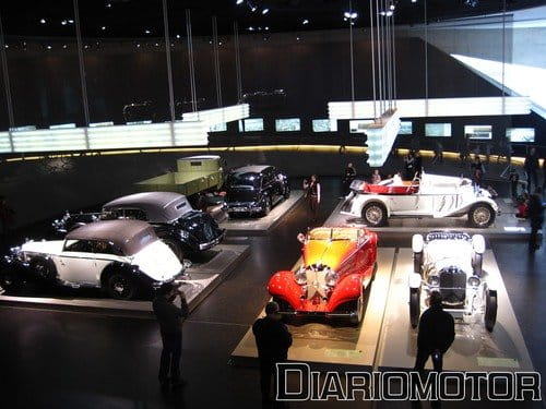 Visita al Museo Mercedes en Stuttgart