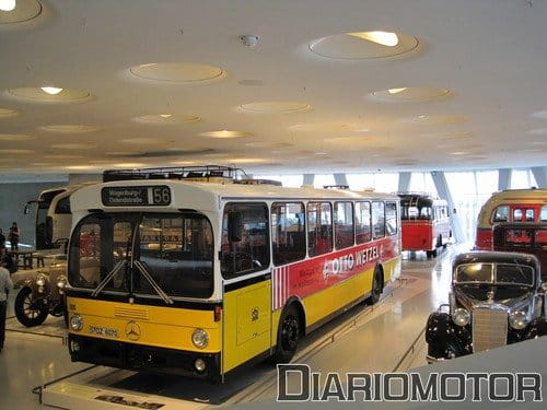 Visita al Museo Mercedes en Stuttgart