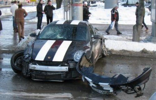 Accidente de un Porsche 911 Turbo Cabriolet en Siberia