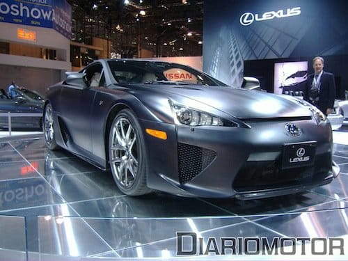 Lexus LF_A mate en Nueva York 2010