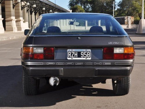 El Porsche 924 de Diego Maradona podría ser tuyo