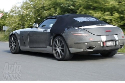 El Mercedes SLS AMG Roadster ya rueda camuflado