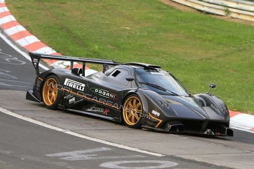 El Pagani Zonda R es más rápido que el Ferrari 599XX en Nürburgring