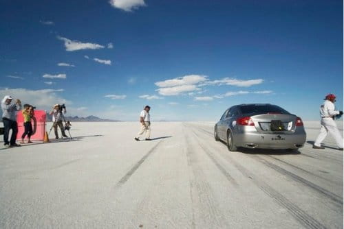 Suzuki Kizashi, a más de 320 Km/h en Bonneville