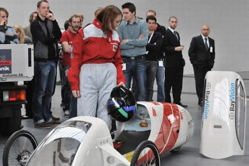 E-Quickie, el coche eléctrico que se recarga inalámbricamente