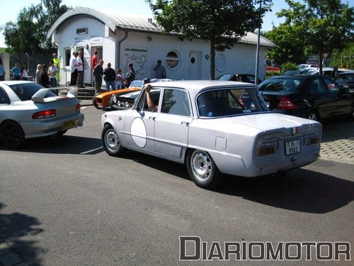 Visitando el parking del Nürburgring