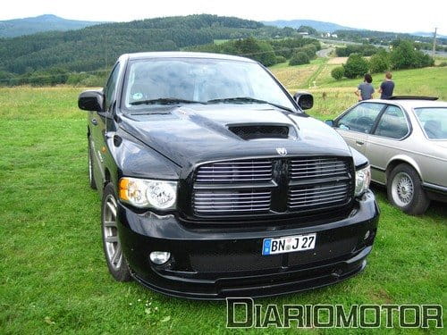 Visitando el parking del Nürburgring