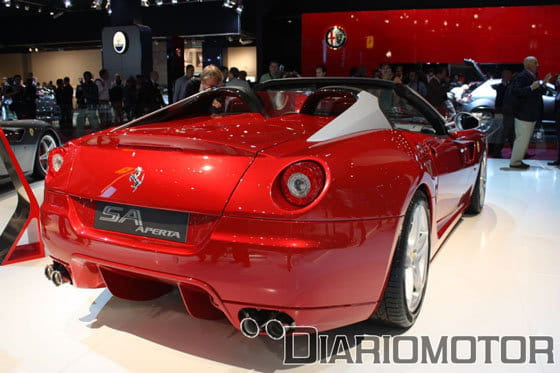 Ferrari SA Aperta en el Salón de París