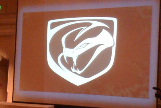 Logotipo Dodge Viper 2012