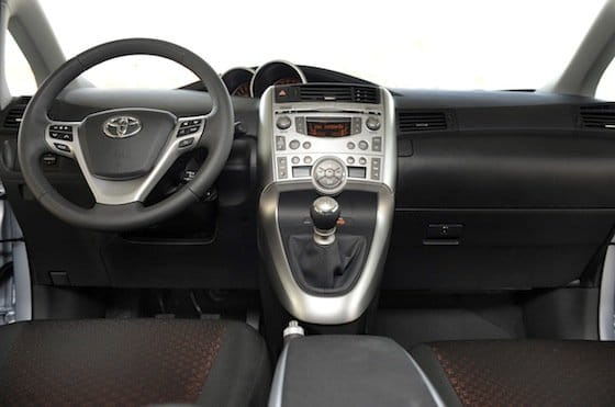 Toyota Verso 2011