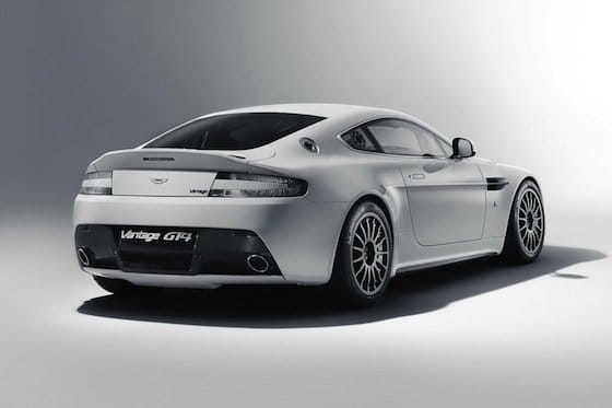 Aston Martin Vantage V8 GT4