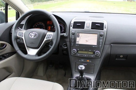 Toyota Avensis 1.8 VVT-i Advance, a prueba (I)