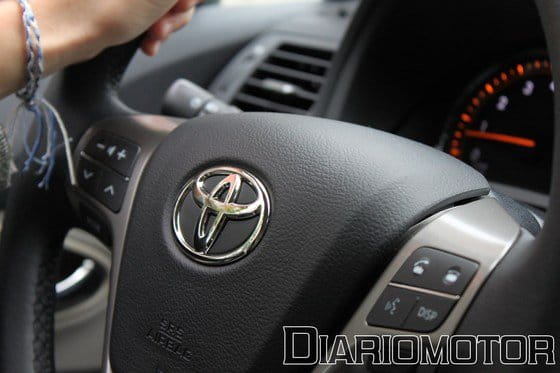 Toyota Avensis 1.8 VVT-i Advance, a prueba (II)