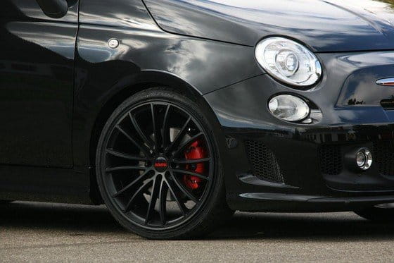 Novitec le mete 212 CV al Fiat 500 Abarth