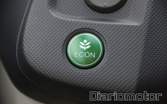 Ecodesafío Honda Insight, botón ECON