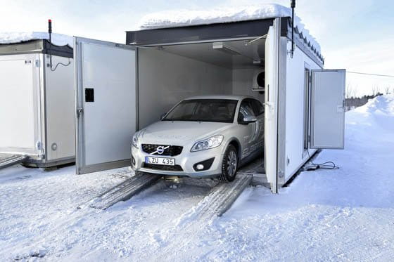 Volvo C30 eléctrico en la nieve