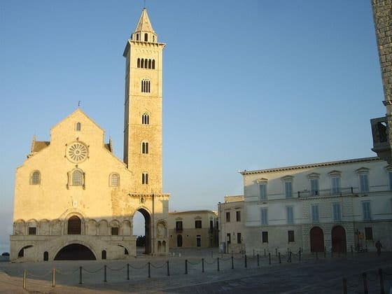 En Semana Santa, la Puglia en un Fiat 500C