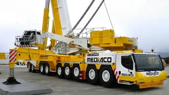 Liebherr LTM 11200-9.1, la grúa motorizada más grande del mundo