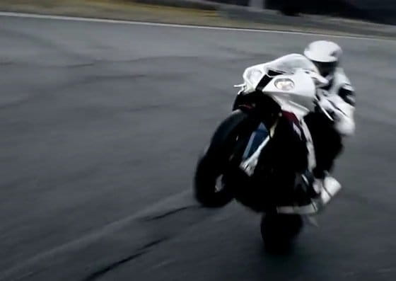 BMW M3 vs BMW S 1000 RR