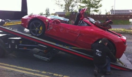 Accidente: un Ferrari 458 Italia sin techo