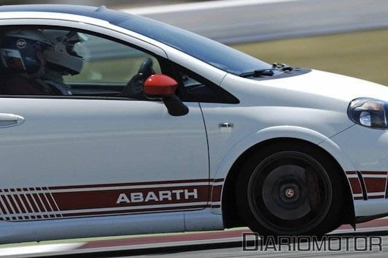 Track Day VIP de la Escuela Española de Pilotos en Albacete con un Fiat Punto Evo Abarth