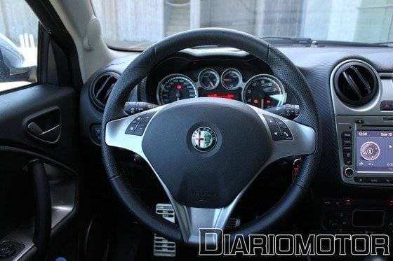 Alfa Romeo MiTo 1.4 MultiAir TCT, prueba (equipamiento, versiones y  seguridad)