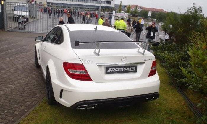 Mercedes C 63 AMG Black Series Packages