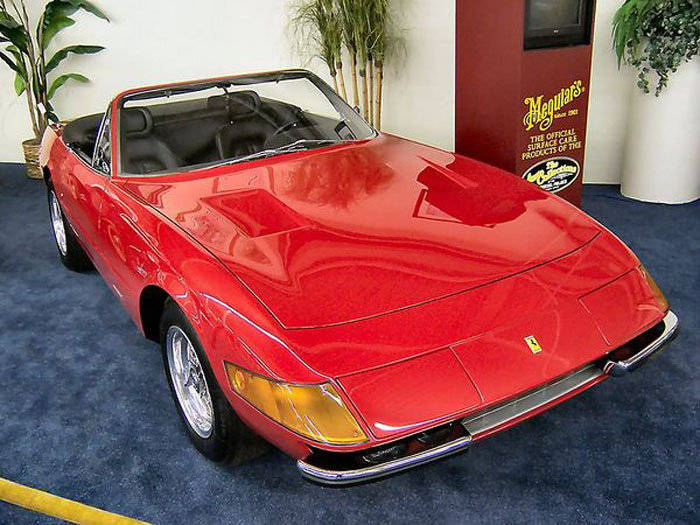 Ferrari 365 GTS/4 Daytona Spider