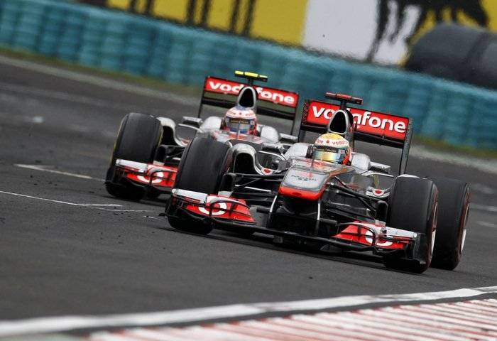 Hamilton (McLaren) y Button (McLaren) - GP de Hungría 2011