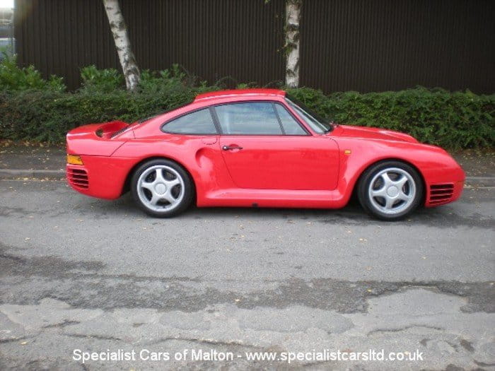 Porsche 959 Sport con sólo 332 km en su marcador