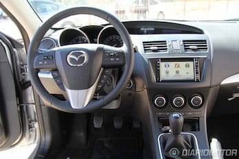 Mazda 3 2012, interior