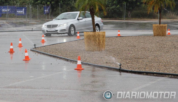 Prueba de agarre lateral sobre mojado, Michelin Primacy3