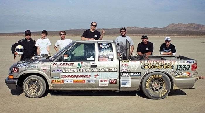 A 250 km/h con una pick-up que quema aceite vegetal