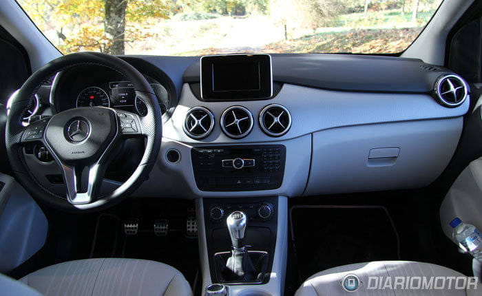 Mercedes-Benz Clase B 2012, interior